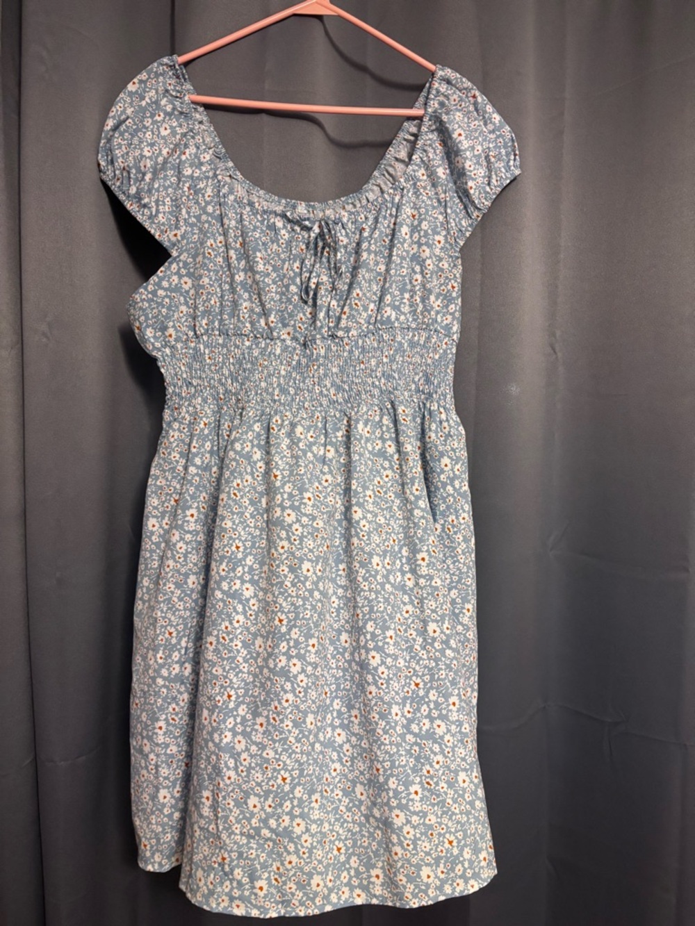 Women’s 2x Blue Floral Smocked-Waist Dress